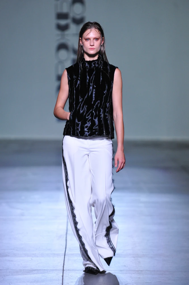 Третій день Ukrainian Fashion Week: культура, традиції та сміливі формати 42 golovni kolekciyi ta prezentaciyi tretogo dnja ukrainian fashion week ss26 90ef23e