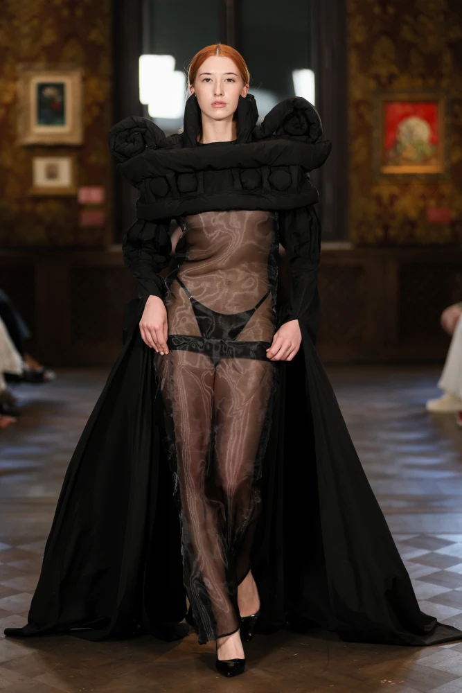 golovni podiyi ta kolekciyi pershogo dnja ukrainian fashion week ss26 b8b8ec7