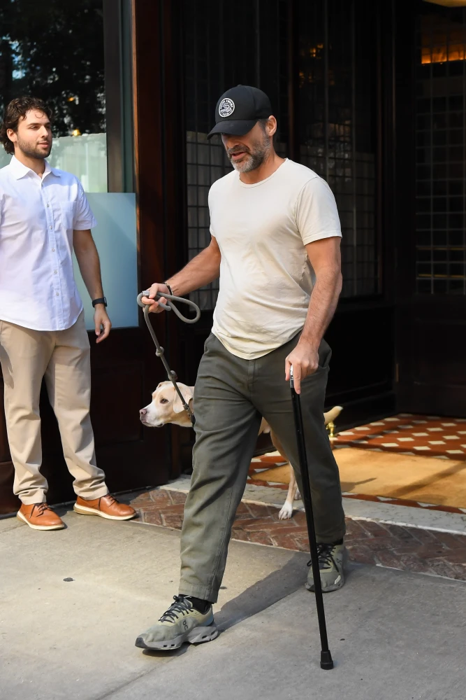 Дженніфер Еністон підтвердила роман із новим бойфрендом Джимом Кертісом 3 Джим Кертіс