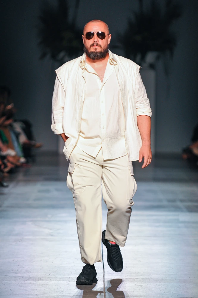 Четвертий день Ukrainian Fashion Week SS’26: мистецтво, ремесло й нові сенси моди 45 najcikavishi kolekciyi ta prezentaciyi chetvertogo dnja ukrainian fashion week ss26 1cc88ea