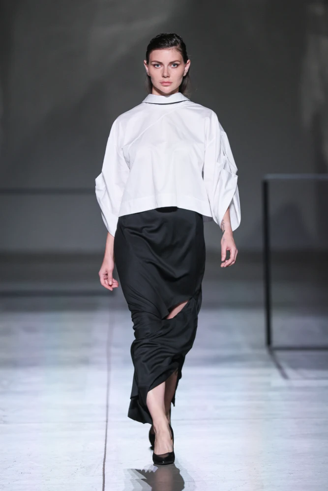 Другий день Ukrainian Fashion Week SS’26: сучасна мода та традиції 76 najcikavishi kolekciyi ta prezentaciyi drugogo dnja ukrainian fashion week ss26 9e51aca
