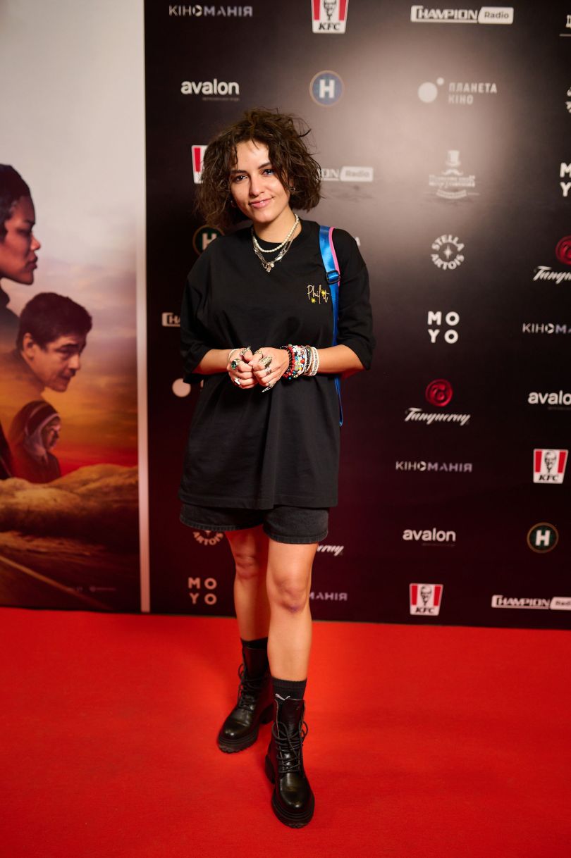 odna bitva za inshoju dopremyernij pokaz novogo filmu pola tomasa andersona z leonardo di kaprio 2268ead