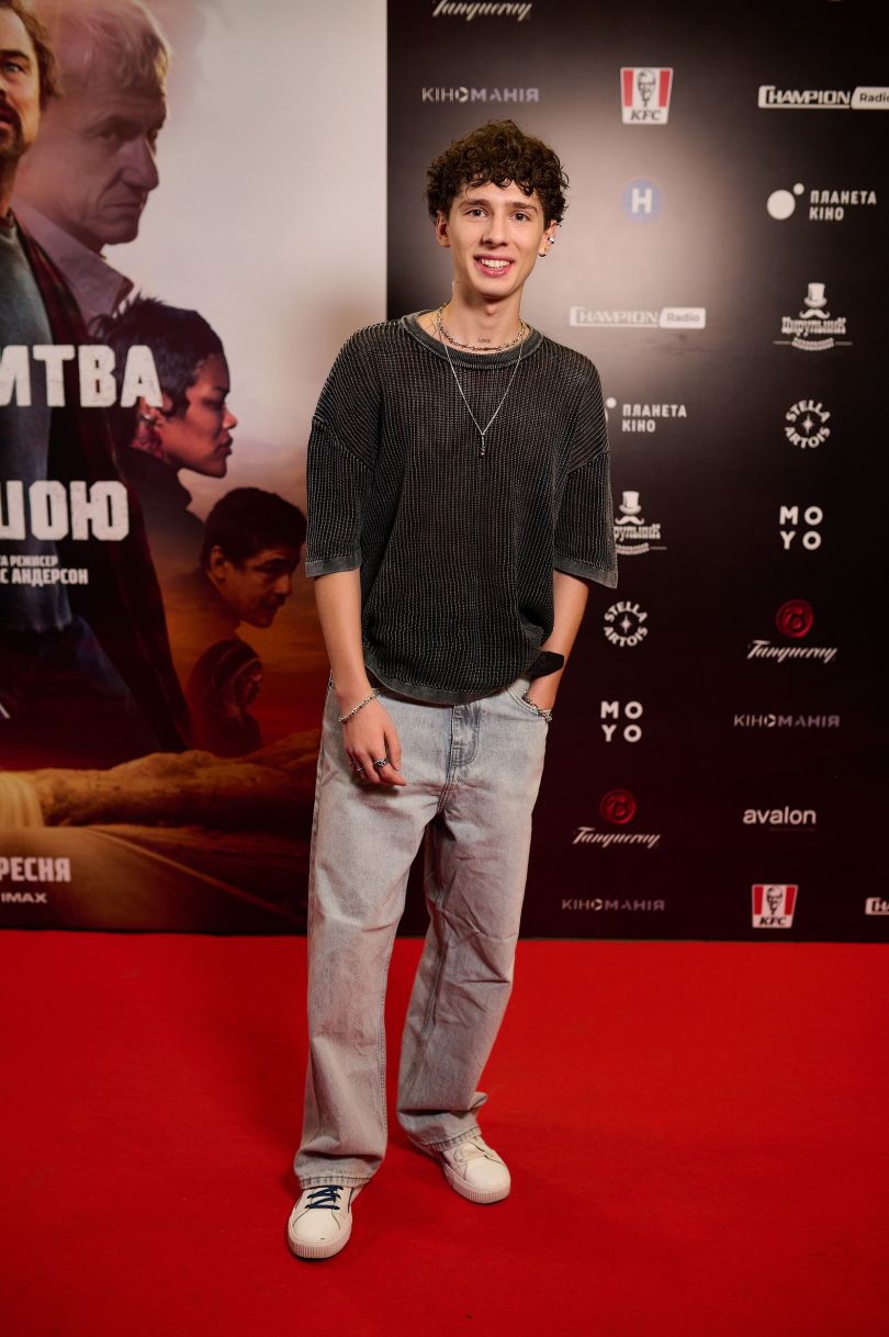 odna bitva za inshoju dopremyernij pokaz novogo filmu pola tomasa andersona z leonardo di kaprio 67797b8