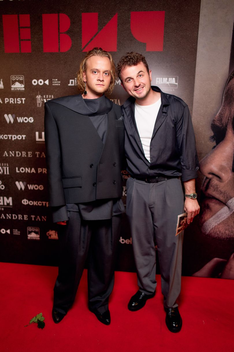 Зірки та творча команда представили фільм «Малевич» у Києві 4 vakarchuk janovich ta silchenko jak projshov dopremyernij pokaz filmu malevich 04d401f