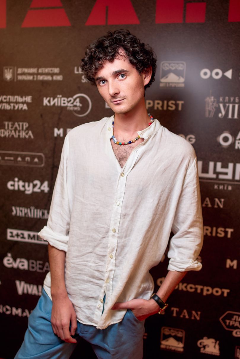 Зірки та творча команда представили фільм «Малевич» у Києві 10 vakarchuk janovich ta silchenko jak projshov dopremyernij pokaz filmu malevich cc1a7f1