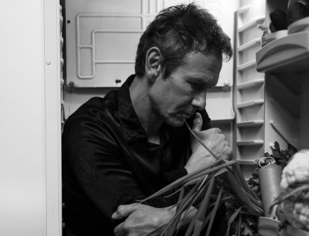 «Там, де нас нема»: вийшов ремейк культового кліпу «Океану Ельзи» 3 Святослав Вакарчук Там де нас нема ремейк 2025