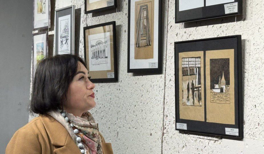 Відкрилась виставка художниці Самійленко Оксани «Я вдома» 1 виставка художниці Самійленко Оксани «Я вдома» 2025 11 23 22.37.16