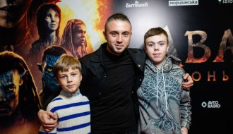 «Аватар Вогонь і Попіл» зірки на допремʼєрному показі фільму