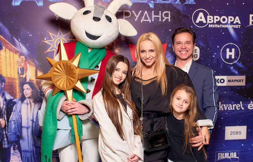 stanislav boklan lilija rebrik ta katja osadcha jak projshla premyera komediyi potjag do rizdva 1fe5501.jpg