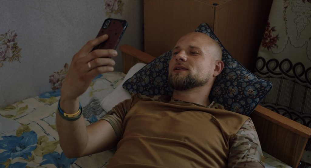 Кадр із фільму Гра на перехоплення. Adastra Cinema