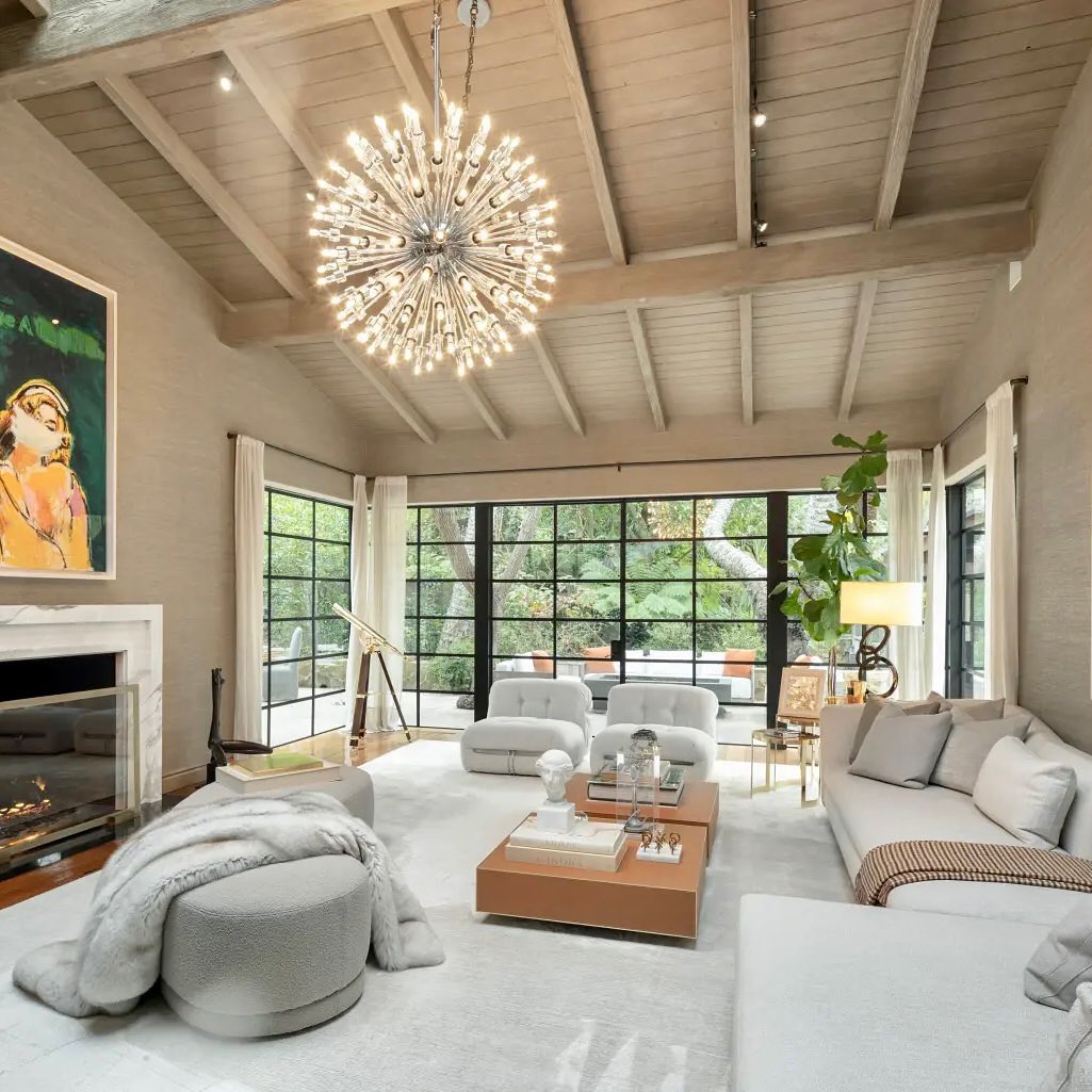 Будинок Дженніфер Лопес розташований у престижному районі Bel Air