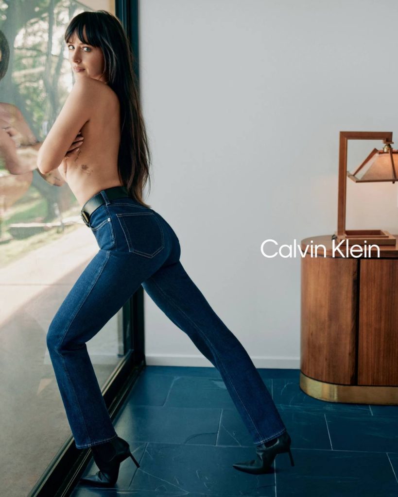 Дакота Джонсон реклама Calvin Klein фотосесія відверта