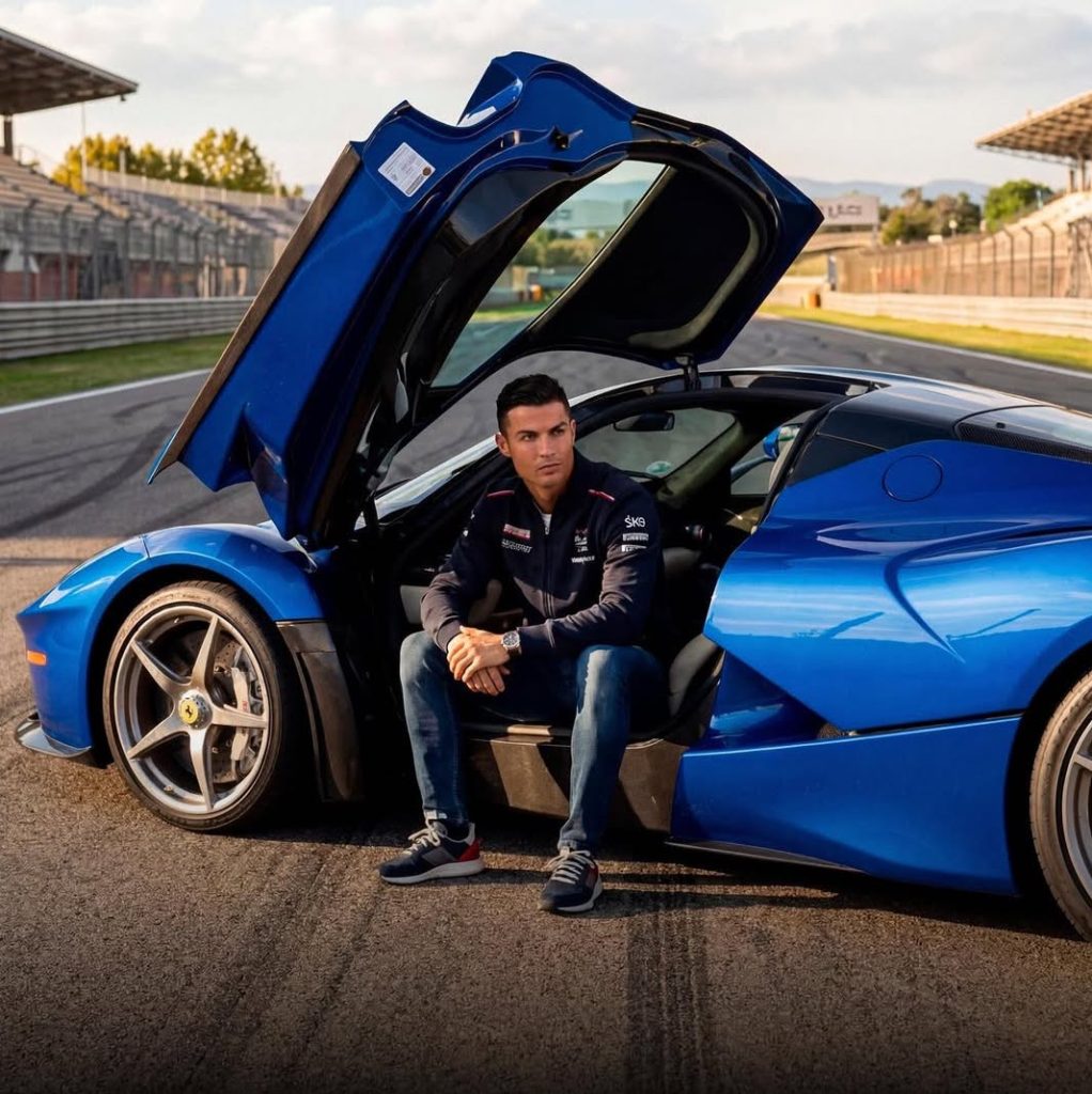 Ferrari LaFerrari — $3 100 000 Кріштіану Роналду Ferrari LaFerrari — $3 100 000 Кріштіану Роналду
