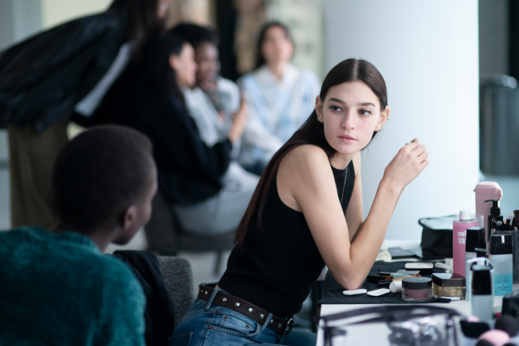 фільм Кутюр Анджеліна Джолі Юлія Ратнер українська сцена