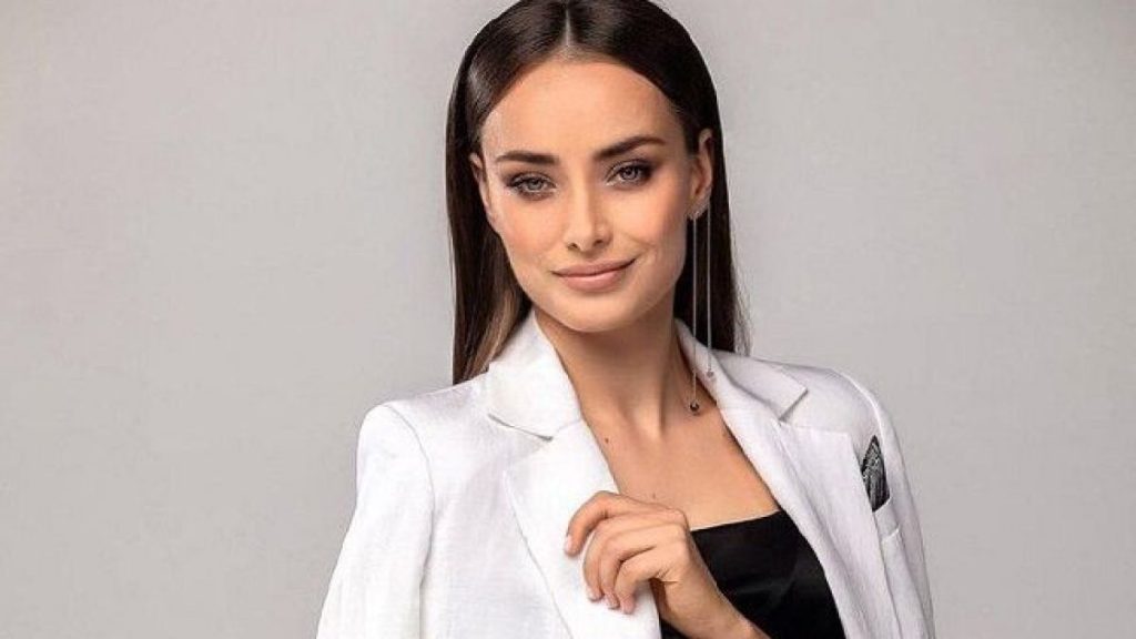 Ксенія Мішина фото