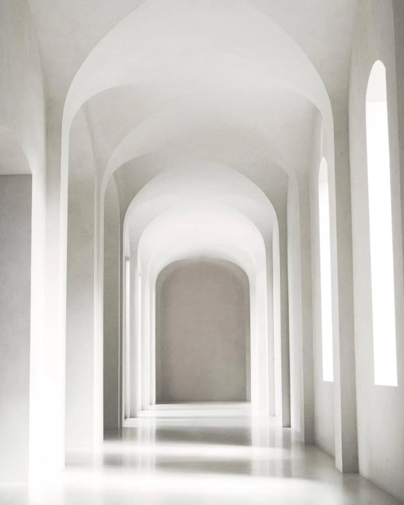 Маєток Кім Кардаш’ян має унікальний дизайн