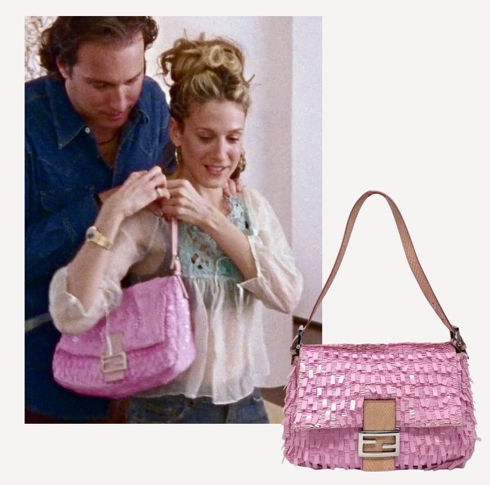 Стиль Керрі Бредшоу з “Sex and the City” Fendi Pink Sequin Mama Baguette Сара Джессіка Паркер Стиль Керрі Бредшоу з “Sex and the City” Fendi Pink Sequin Mama Baguette Сара Джессіка Паркер