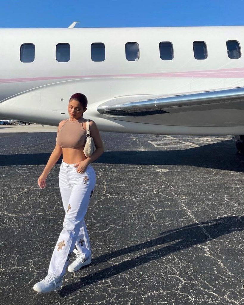 як виглядає літак Кайлі Дженнер Bombardier Global 7500 як виглядає літак Кайлі Дженнер Bombardier Global 7500