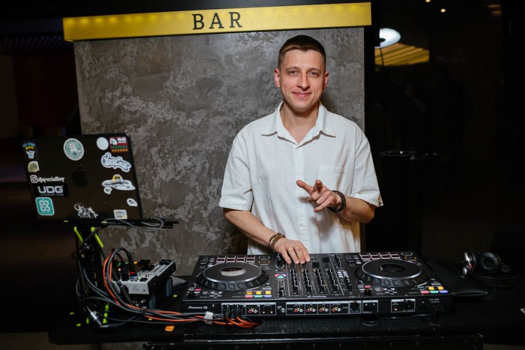 прем’єра Мумія Лі Кроніна фото гостей