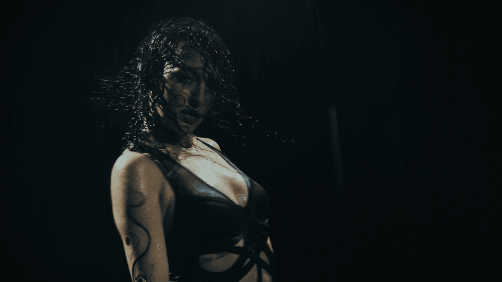 співачка Sofira пісня “Stop, Start” 2026