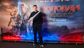 «Володарі Всесвіту» рецензія Іван Яценко 2026