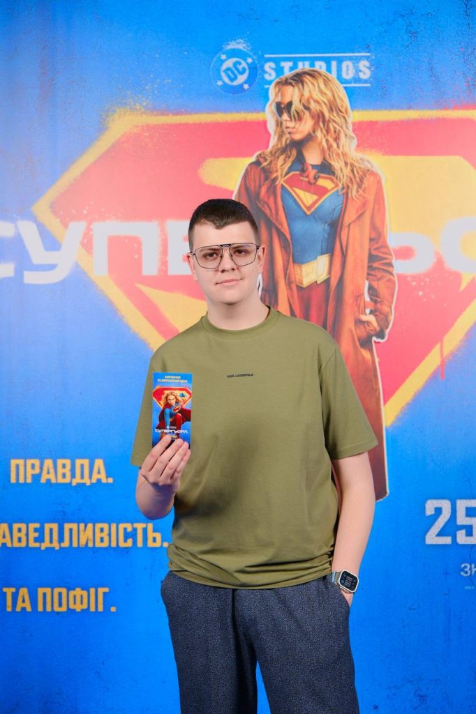 зіркова прем’єра фільму «Суперґьорл» Іван Яценко зіркова прем’єра фільму «Суперґьорл» Іван Яценко